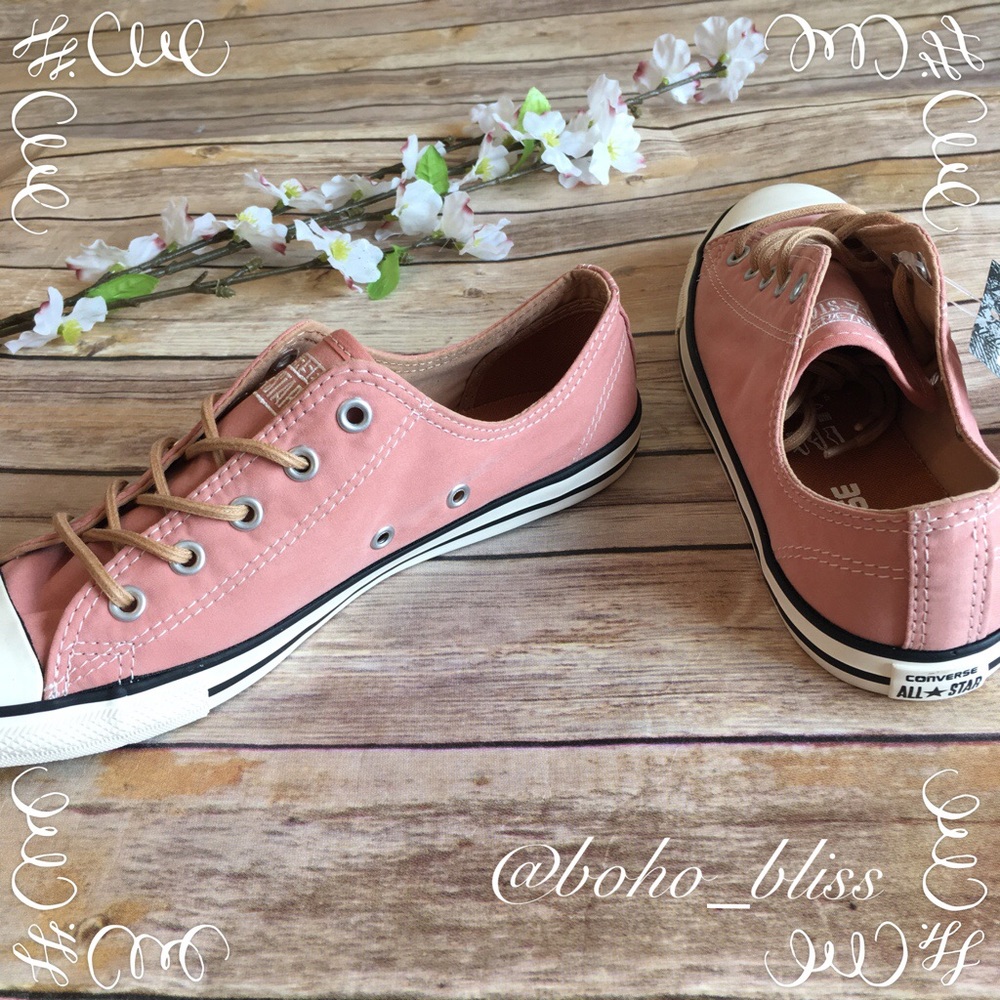 ⭐️CONVERSE | 7 Dainty Blush All Star Sneakers NEW - Picture 5 of 7